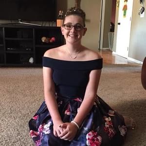 Meet your Posher, Alyssa